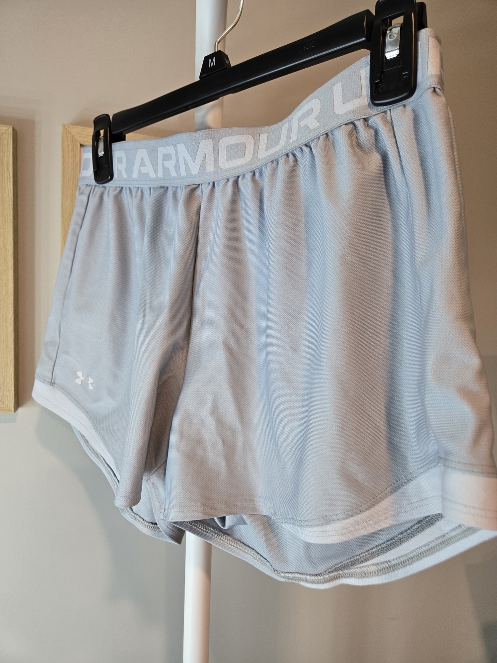 Under Armour Women’s Light Gray Athletic Shorts